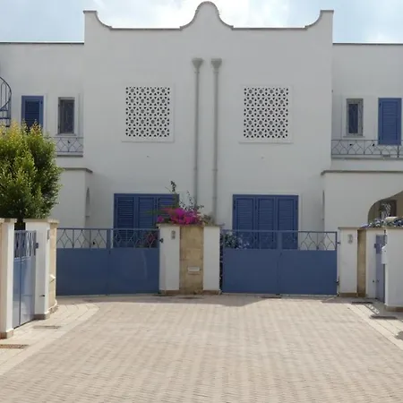 Irina House - * Torre Lapillo
